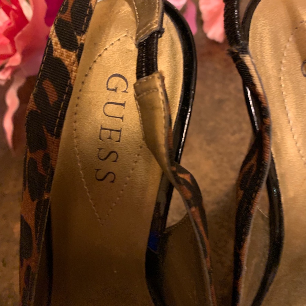 🌈 Guess Platform Leopard Print Peep Toe Heels - Picture 5 of 8